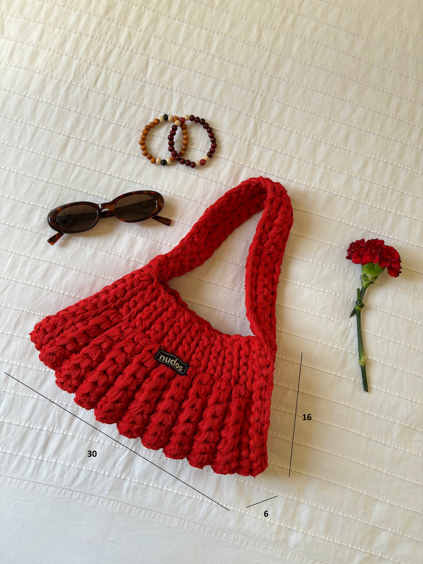 nudos concha rojo pasión